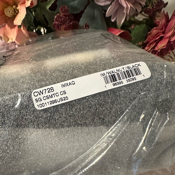 NWT Coach Signature Leather Cosmetic Case - Picture 2 of 16